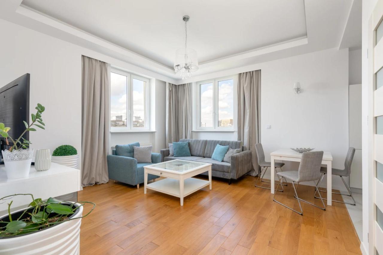 Przestronny Apartament Z Widokiem Na Miasto W Warszawie Warszawa Eksteriør billede