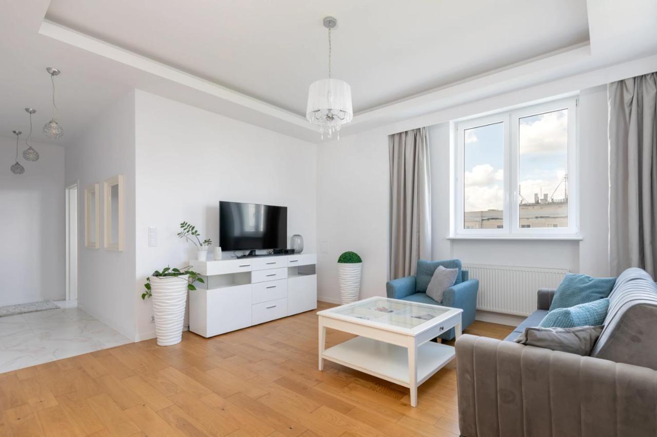 Przestronny Apartament Z Widokiem Na Miasto W Warszawie Warszawa Eksteriør billede