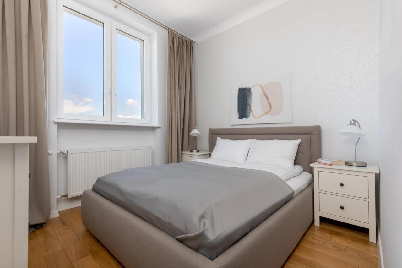 Przestronny Apartament Z Widokiem Na Miasto W Warszawie Warszawa Eksteriør billede